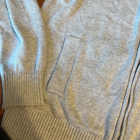 Tommy Hilfiger zip up sweater - Picture 3 of 6
